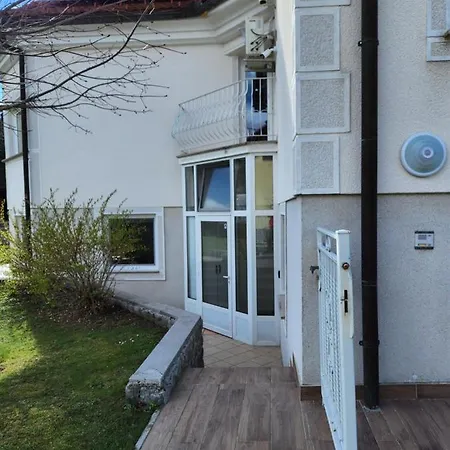 Apartma Nika Apartmán Planina (Notranjska)
