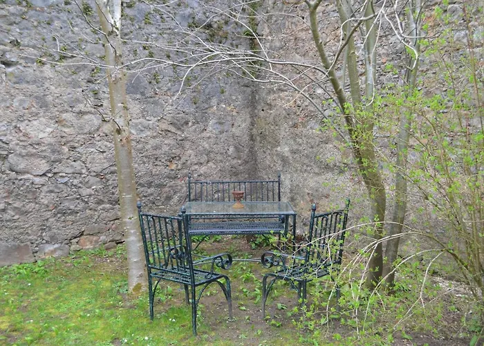 Apartma Nika شقة *